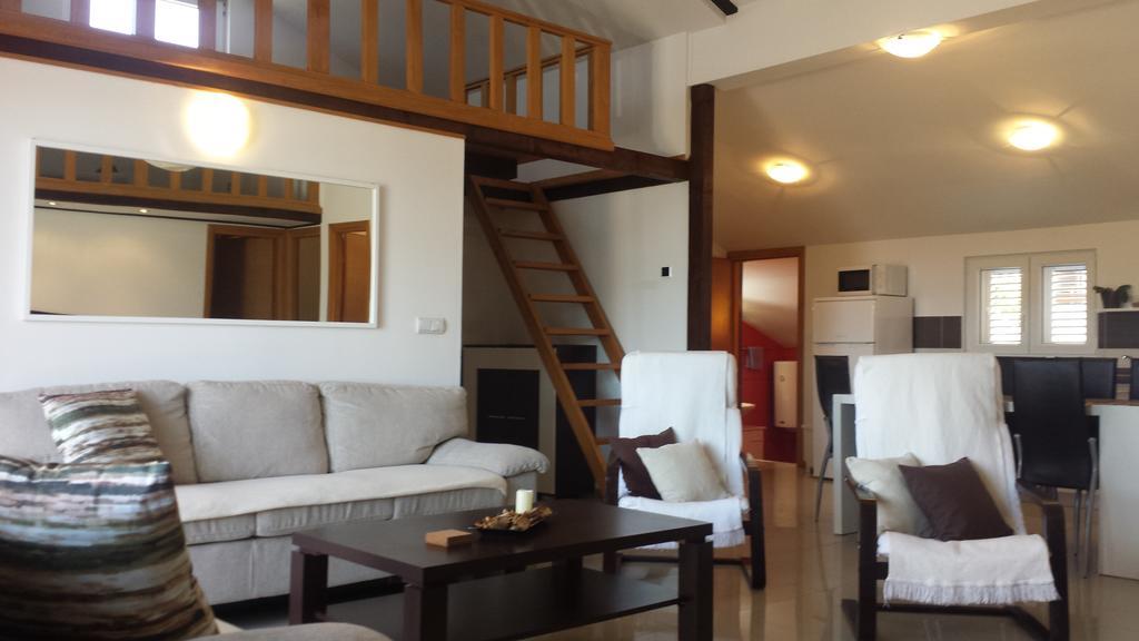 טרוגיר Apartments Villa Natali - Heating Pool מראה חיצוני תמונה